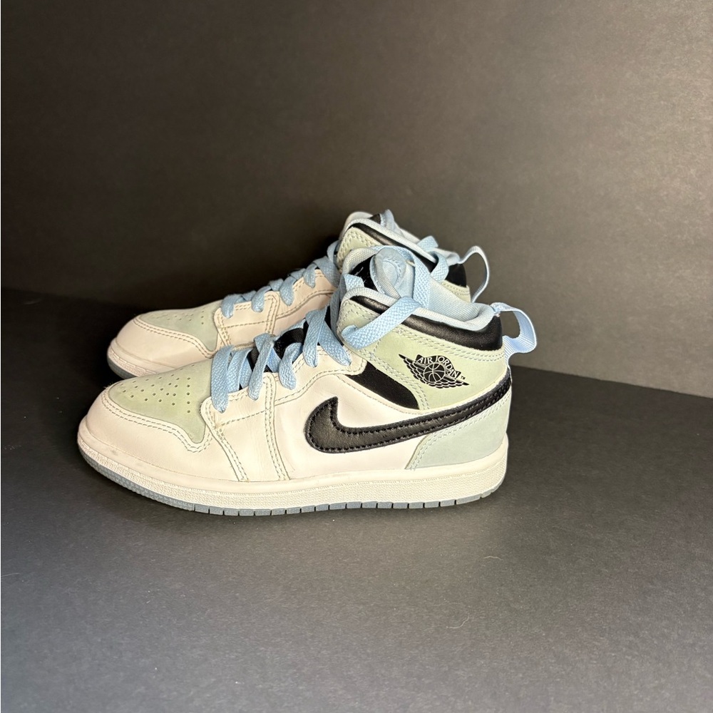 Nike Kids Sneakers - Black and Light Blue